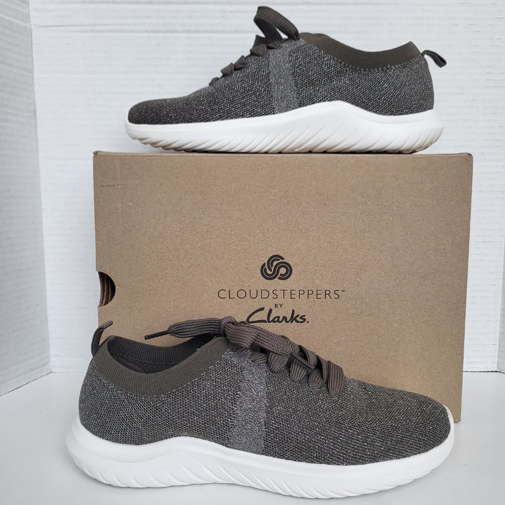 .Clarks - Women's Cloudsteppers Nova Glint Sneakers - 8.5 M
